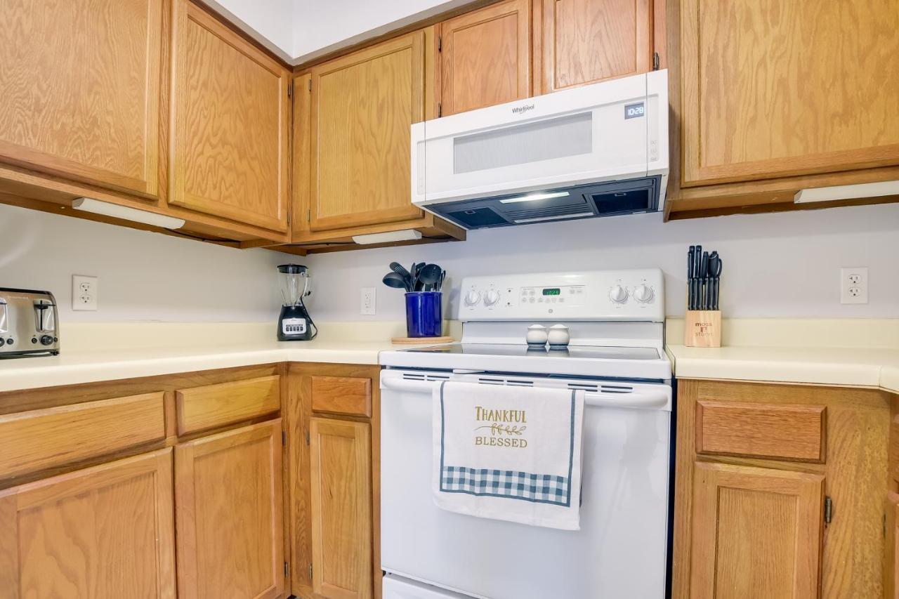 Sunny Condo - Private Ocean Isle Beach Access! Exteriör bild